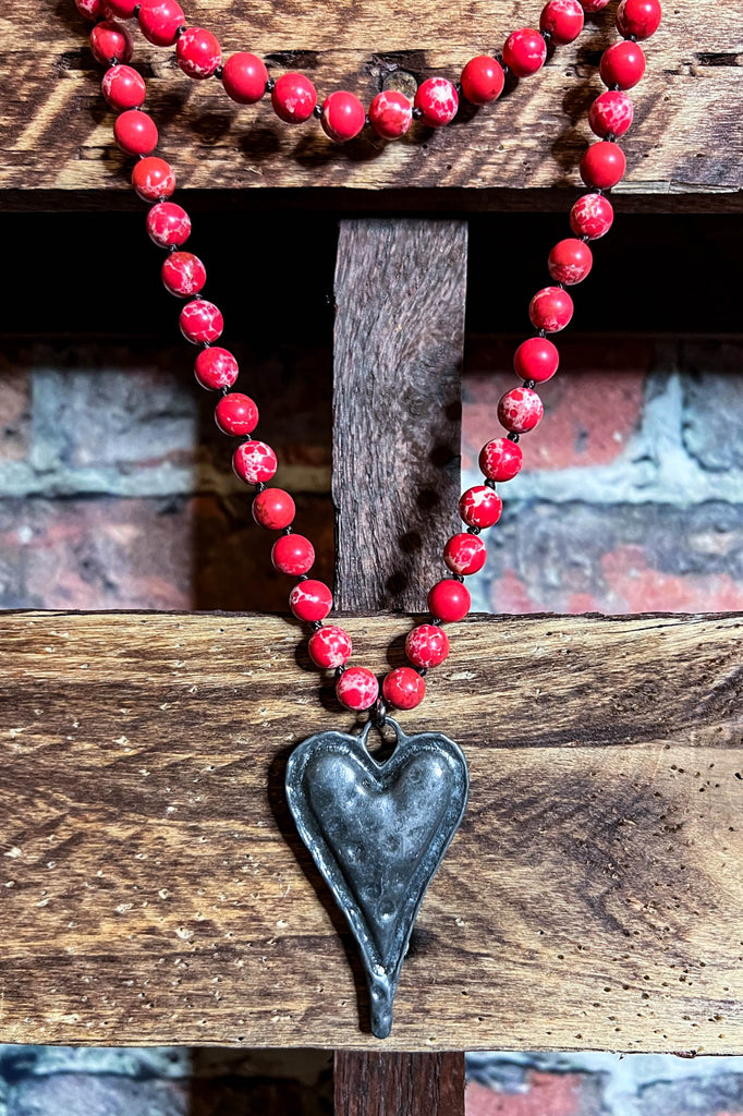 LOVING HEART NECKLACE IN RED