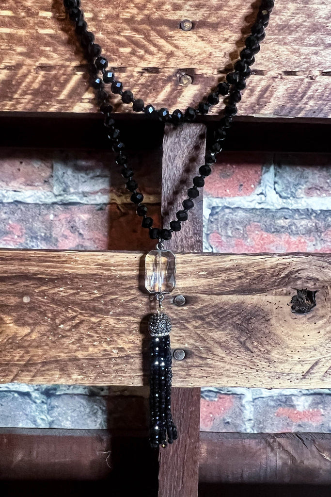 MAGICAL ENERGY CRYSTAL BLACK LONG NECKLACE