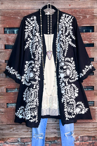 IT'S LOVE AT FIRST SIGHT SAGE FLORAL EMBROIDERED KIMONO