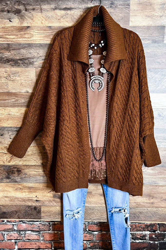 SOME KIND OF WONDERFUL COZY CARDIGAN IN GOLD BROWN