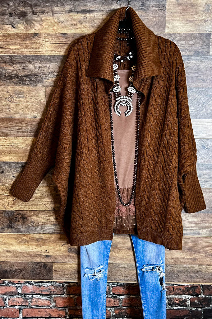 SOME KIND OF WONDERFUL COZY CARDIGAN IN GOLD BROWN