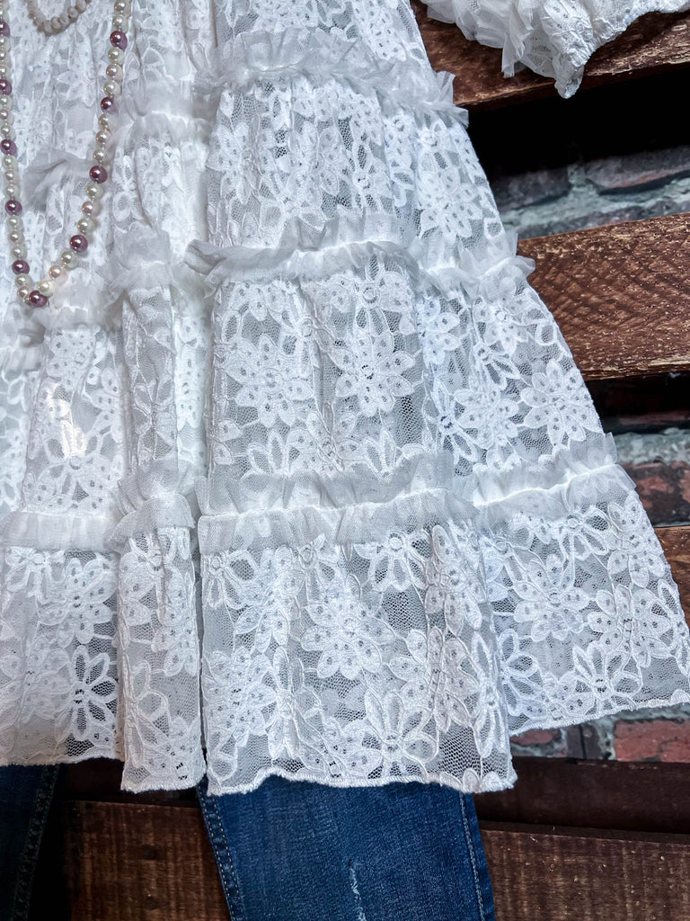 A FAIRYTALE ROMANTIC DREAM WHITE LACE 2PCS SET 3Q SLEEVE