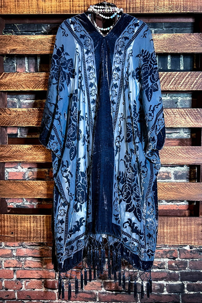 LA VIE BOHEME NAVY BLUE VELVET BURNOUT KIMONO