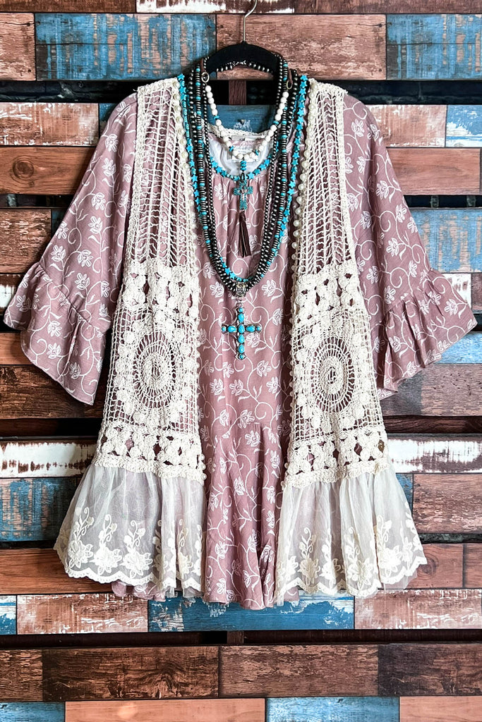 Free Soul Vibes Comfy Style Boho Swing Top in Taupe---------Sale