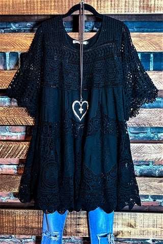Like a Love Song Vintage-Inspired Top Black