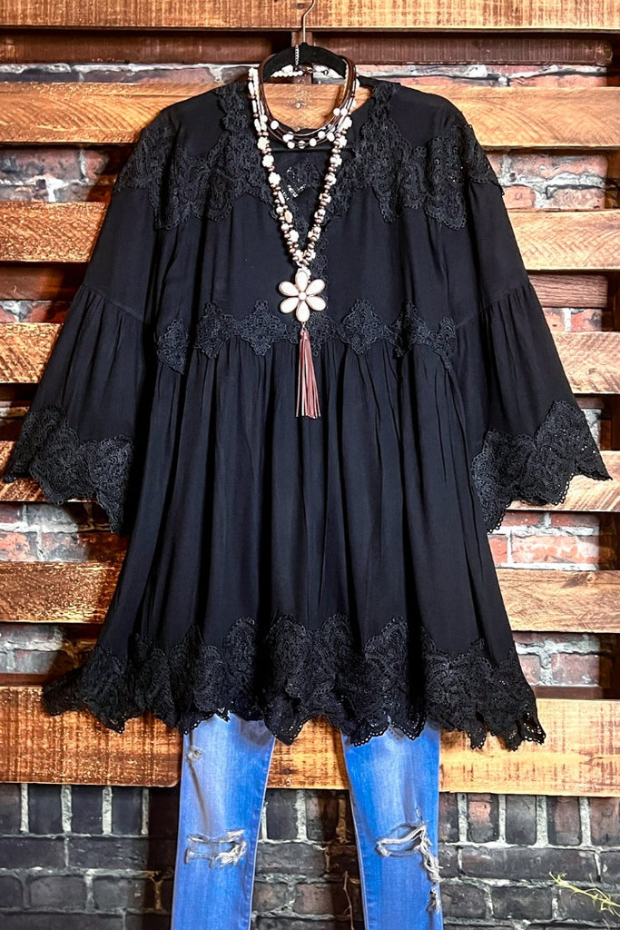 Like a Love Song Vintage-Inspired Top Black