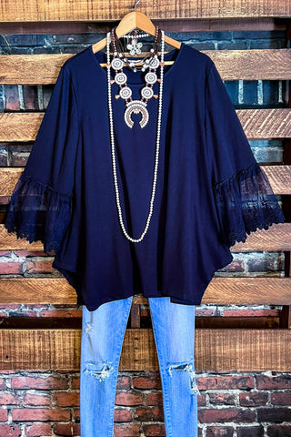 WESTERN BEAUTY BOHO COZY JACKET CARDIGAN IN BLACK & NATURAL