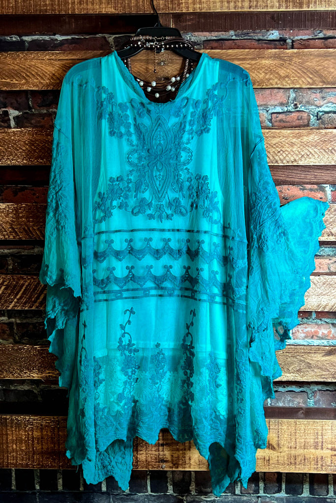 VINTAGE ANGEL EMBROIDERED LACE KIMONO AQUA