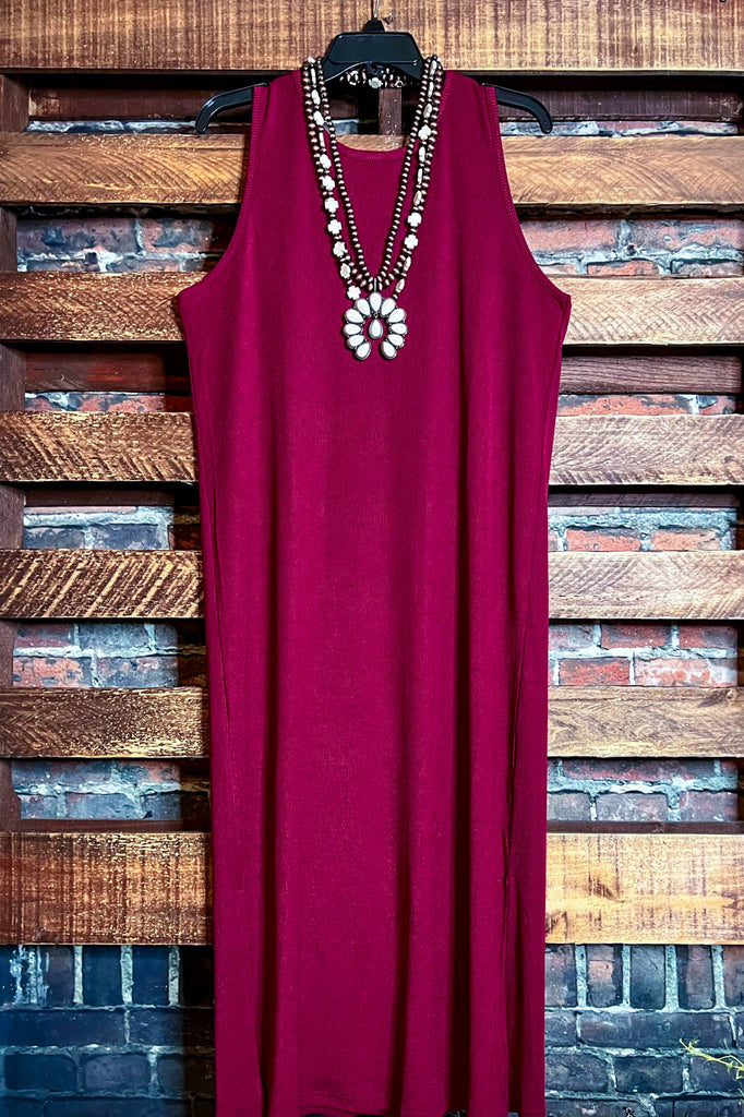 CONFIDENT IN HERSELF WINE MAXI DRESS