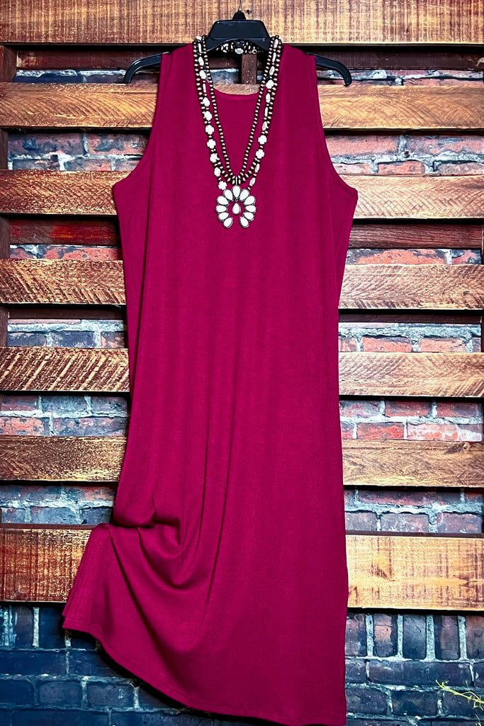 CONFIDENT IN HERSELF WINE MAXI DRESS