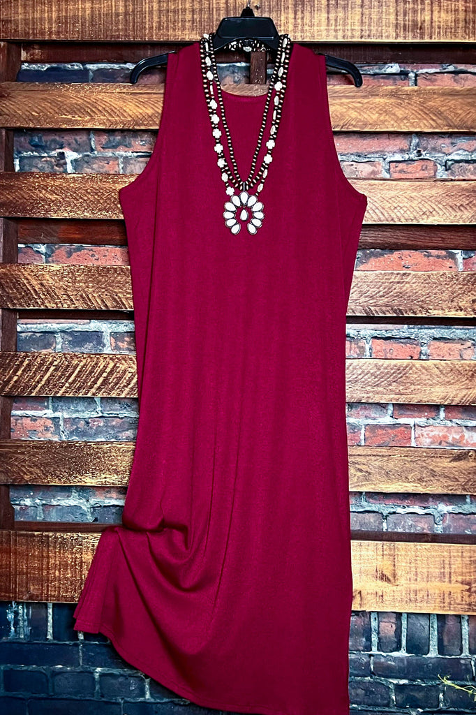 CONFIDENT IN HERSELF WINE MAXI DRESS