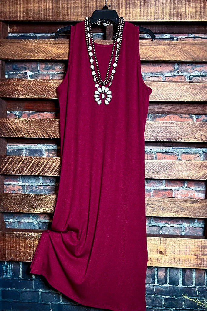 CONFIDENT IN HERSELF WINE MAXI DRESS