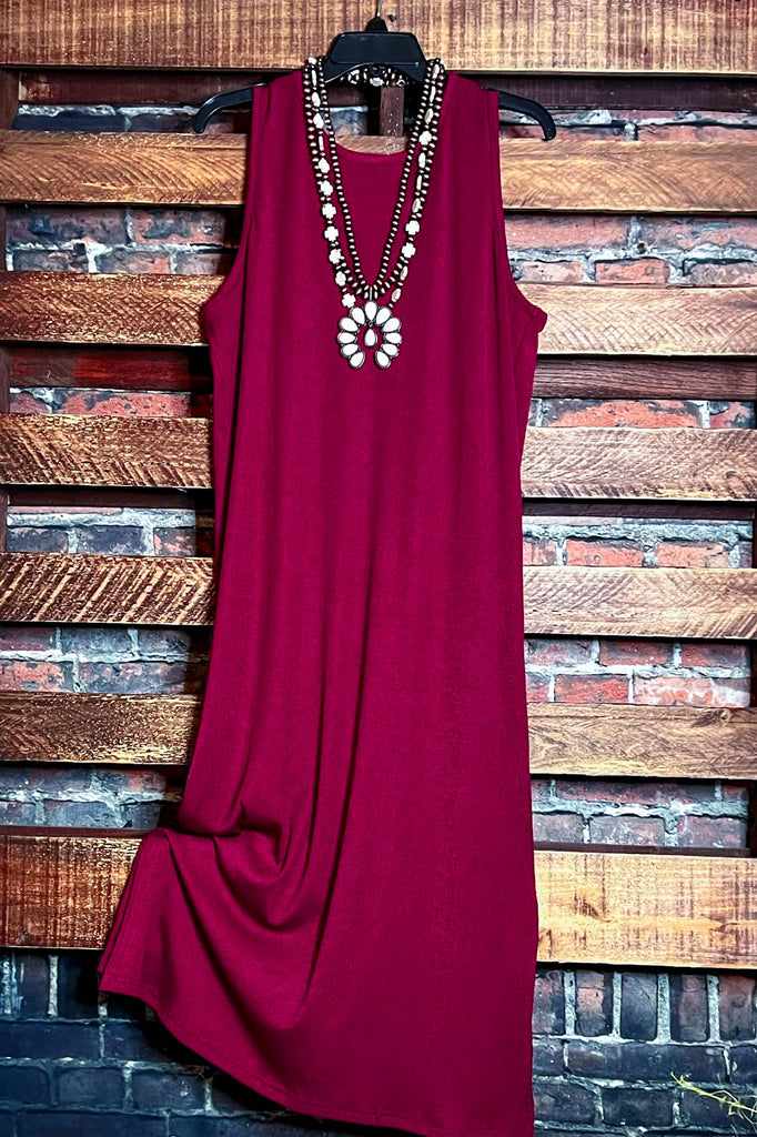 CONFIDENT IN HERSELF WINE MAXI DRESS