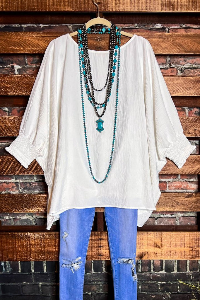 BEAUTY AND STYLE COMFY OFF WHITE TUNIC