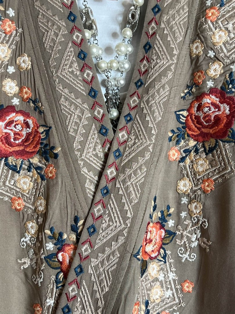 YOU FOUND MY HEART EMBROIDERED KIMONO IN OLIVE