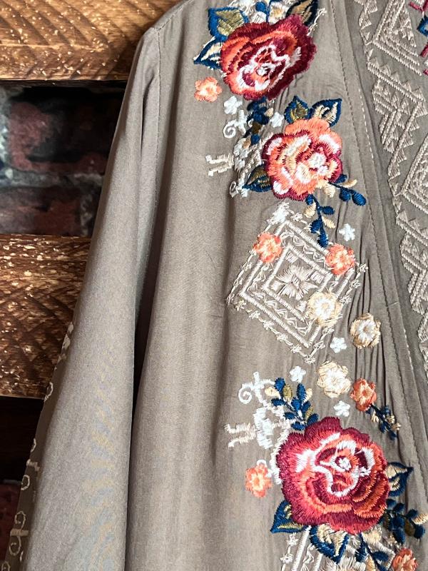 YOU FOUND MY HEART EMBROIDERED KIMONO IN OLIVE