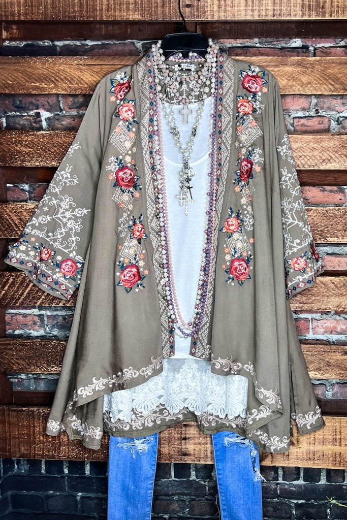 YOU FOUND MY HEART EMBROIDERED KIMONO IN OLIVE