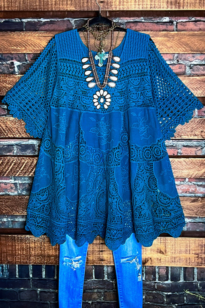 A FAIRYTALE PRETTY UNIQUE 100% COTTON CROCHET LACE TUNIC IN TEAL