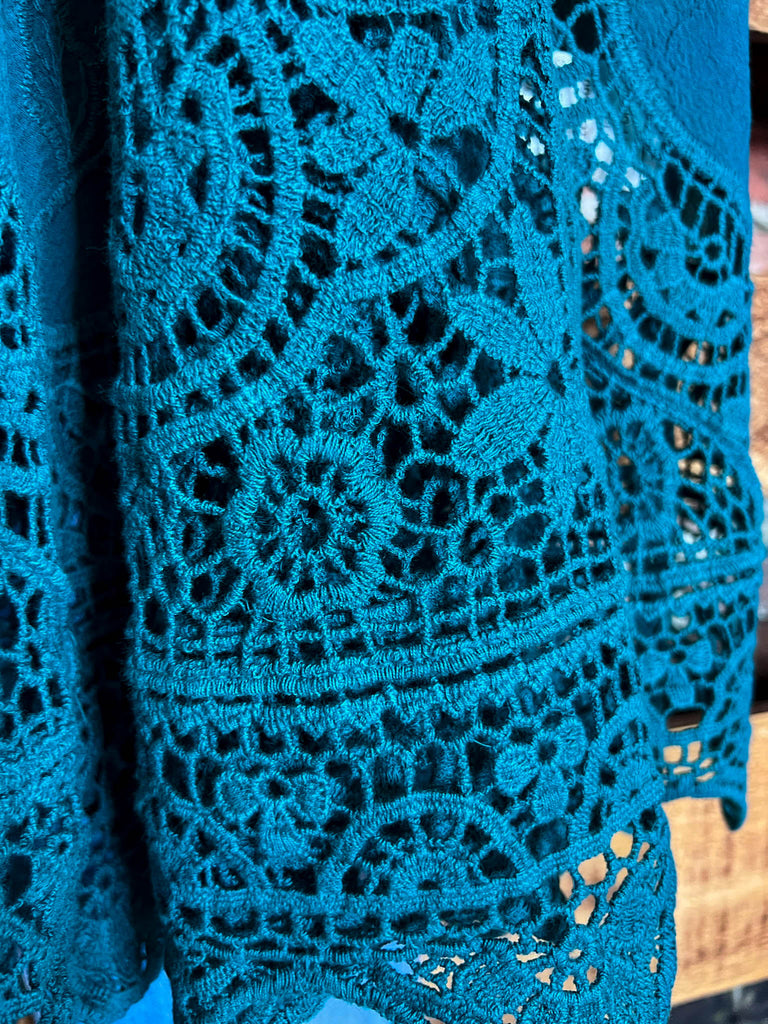 A FAIRYTALE PRETTY UNIQUE 100% COTTON CROCHET LACE TUNIC IN TEAL