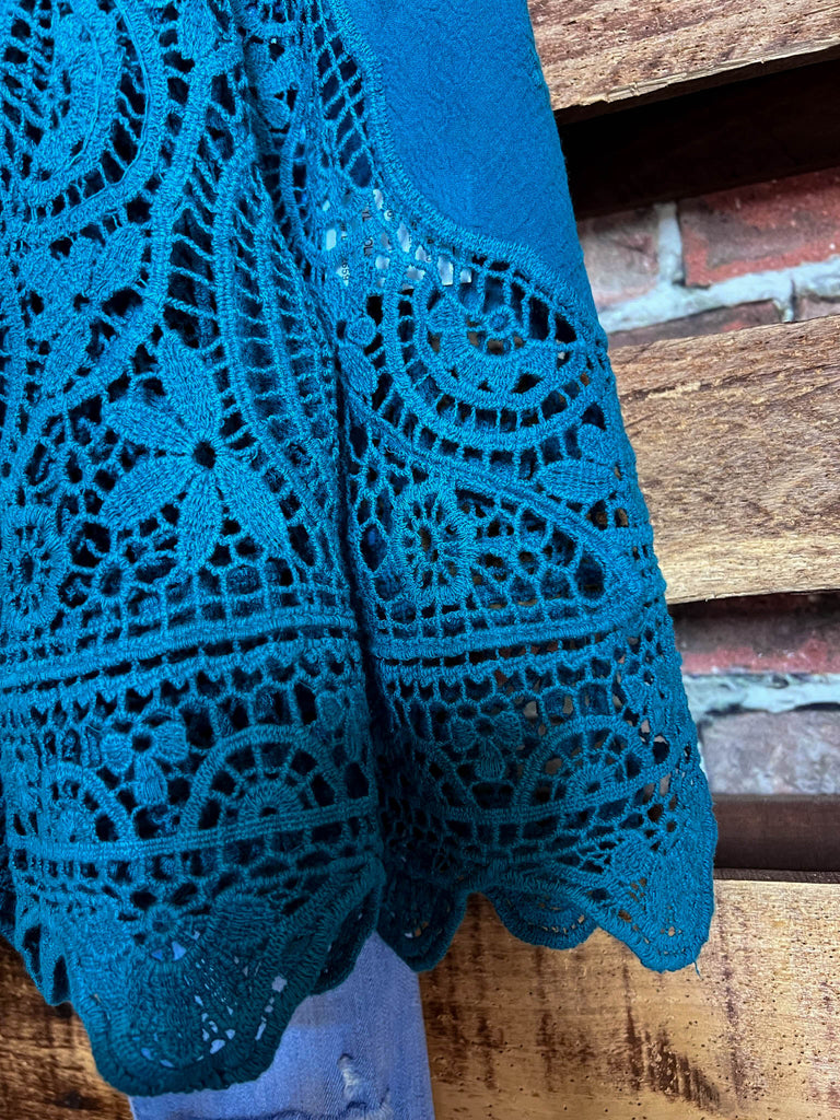 A FAIRYTALE PRETTY UNIQUE 100% COTTON CROCHET LACE TUNIC IN TEAL