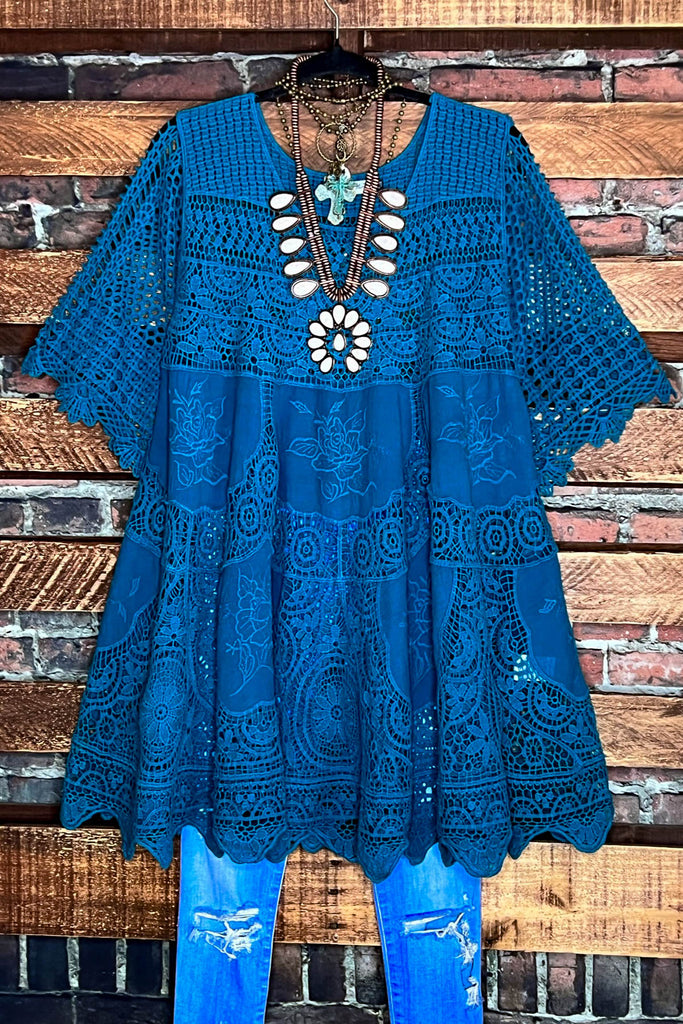 A FAIRYTALE PRETTY UNIQUE 100% COTTON CROCHET LACE TUNIC IN TEAL