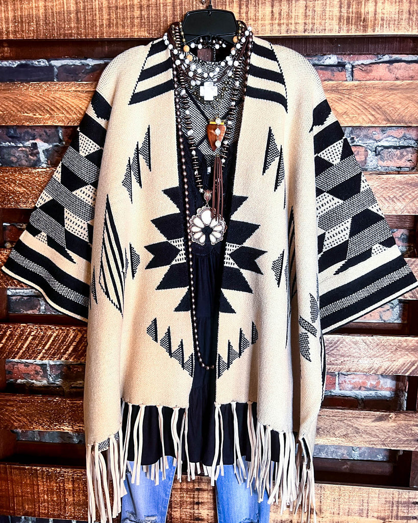 WESTERN BEAUTY BOHO COZY JACKET CARDIGAN IN BLACK & NATURAL