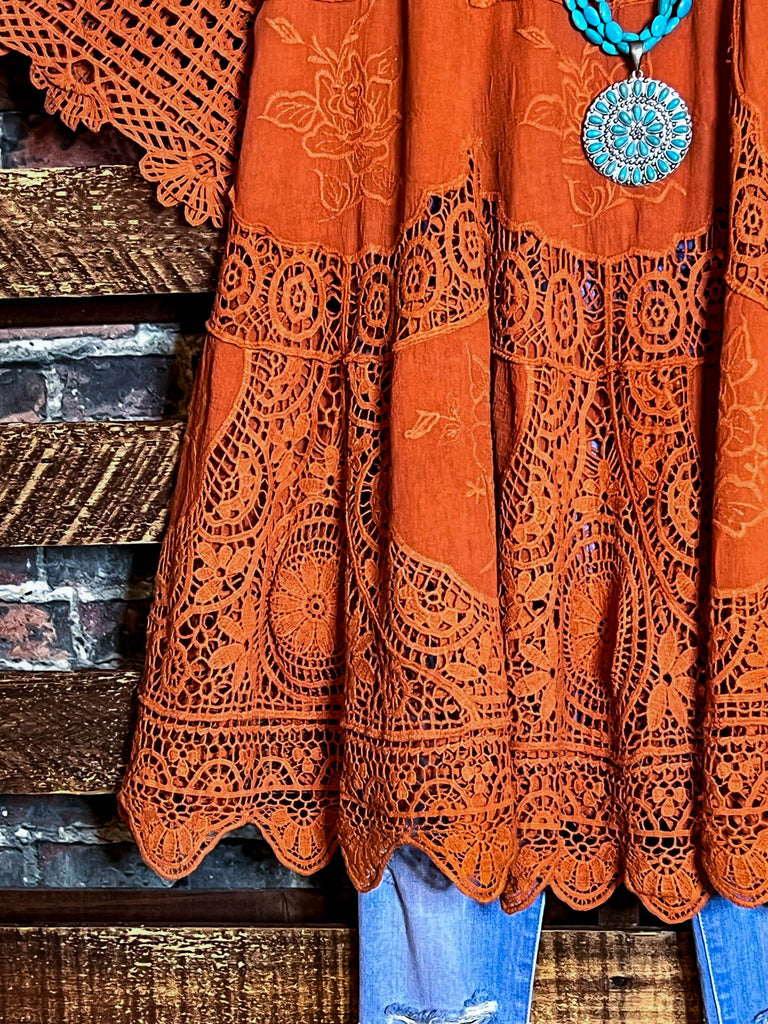 A FAIRYTALE PRETTY UNIQUE 100% COTTON CROCHET LACE TUNIC - RUST