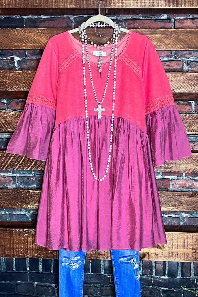 14-20 SIZE - AS CUTE AS THEY COME CORAL & MAUVE TUNIC---------SALE