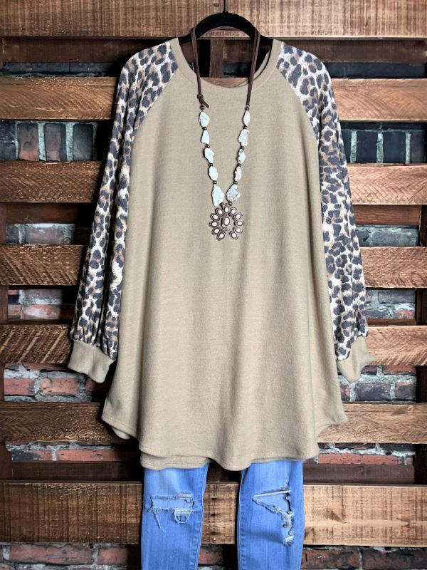 3X - HACCI BRUSH OVERSIZED SWEATER TUNIC IN LEOPARD -----SALE