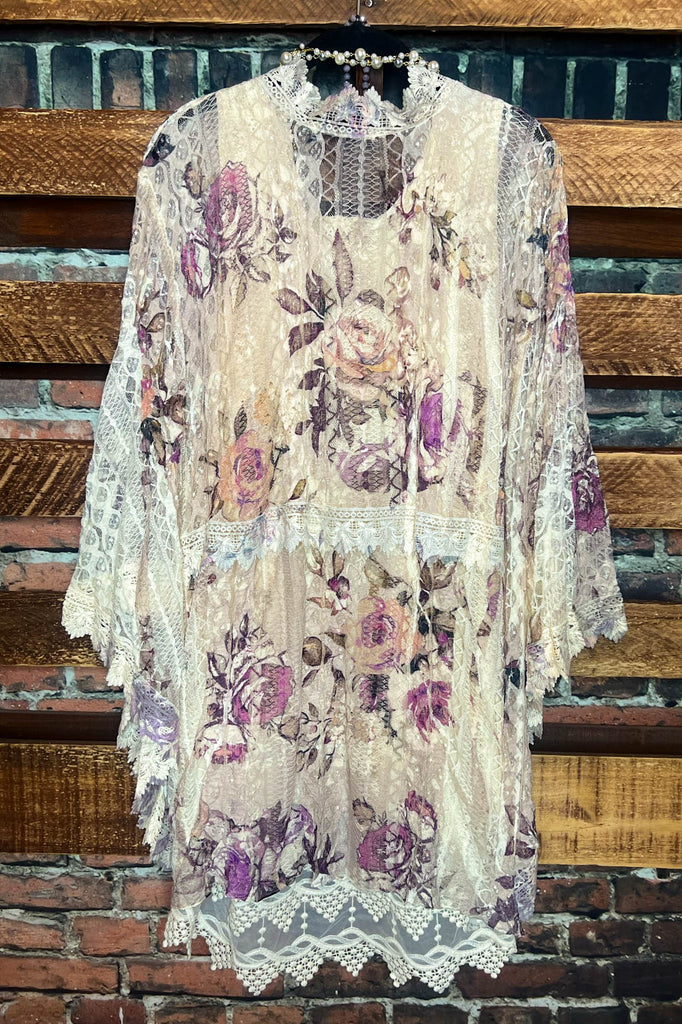 YOU'RE MY LOVE LACE DUSTER KIMONO IN BEIGE & MULTI-COLOR