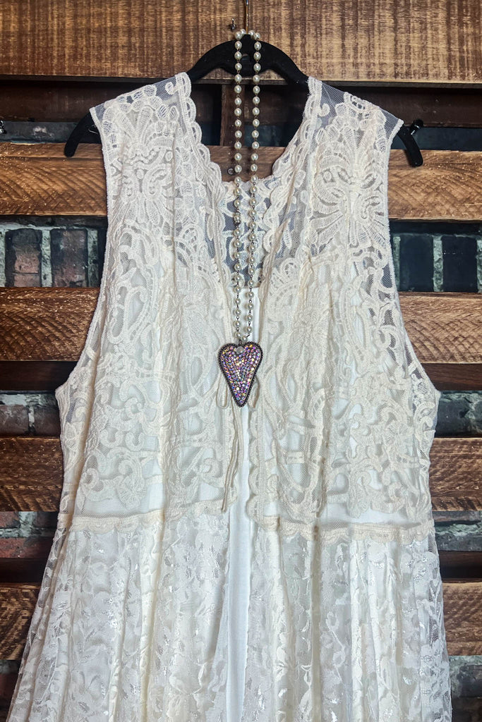 AIR OF ROMANCE VINTAGE INSPIRED LACE DUSTER VEST IN IVORY