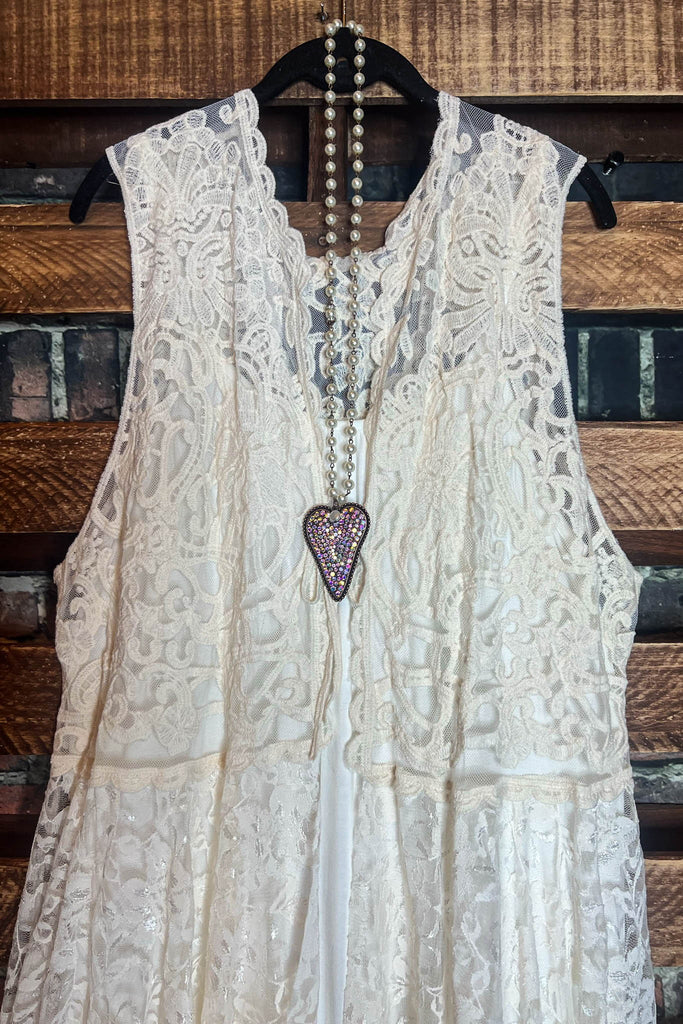 AIR OF ROMANCE VINTAGE INSPIRED LACE DUSTER VEST IN IVORY