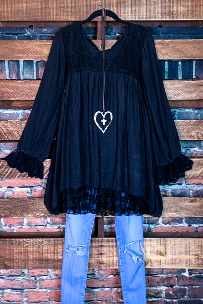 FOREVER ROMANCE BLACK LACE BLOUSE