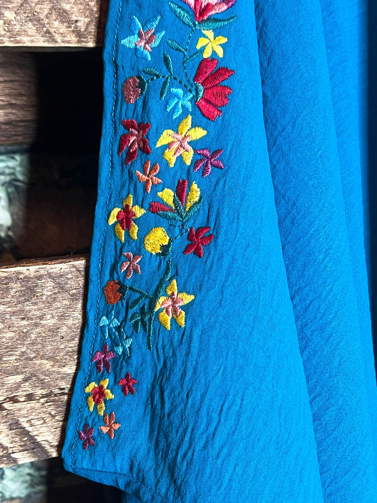 PRETTY PERFECTION EMBROIDERED OVERSIZED TUNIC IN ATLANTIC BLUE