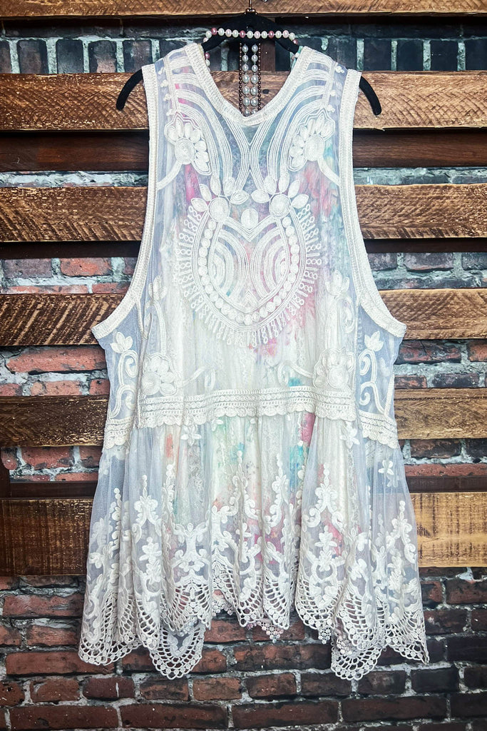 SWEET SECRET VINTAGE INSPIRED LACE VEST IN NATURAL