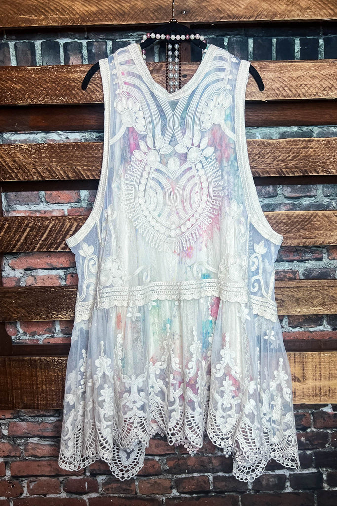 SWEET SECRET VINTAGE INSPIRED LACE VEST IN NATURAL