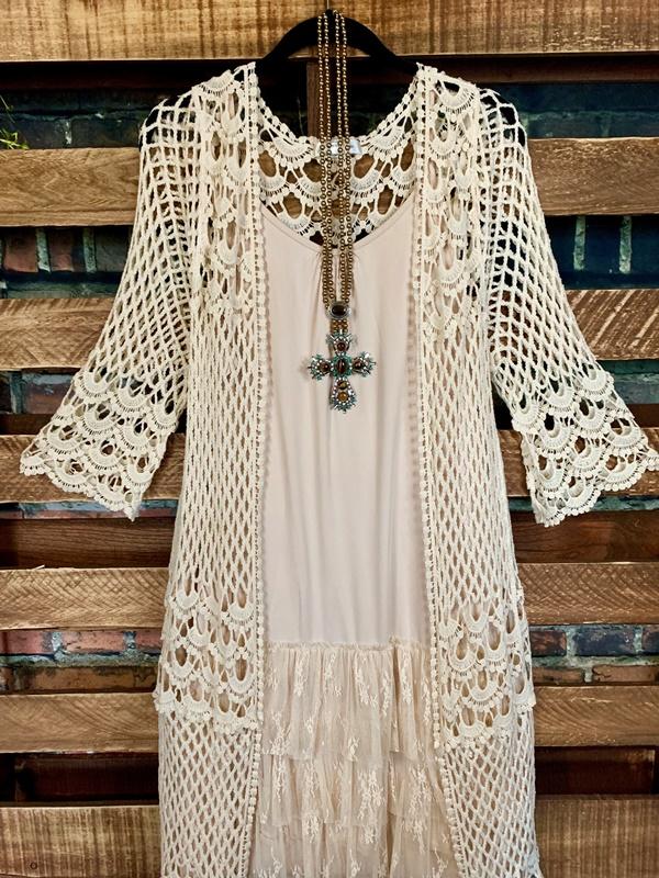 BOHEMIAN HEART VINTAGE INSPIRED CROCHET DUSTER CARDIGAN IN BEIGE