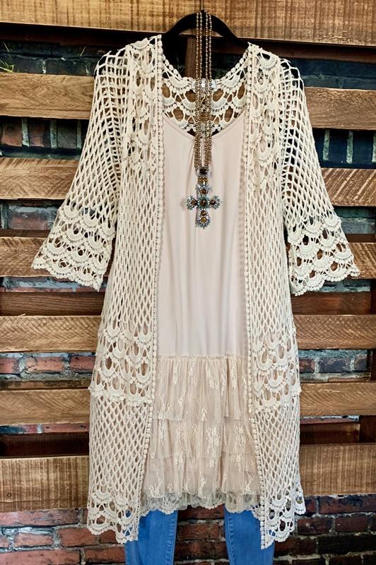 BOHEMIAN HEART VINTAGE INSPIRED CROCHET DUSTER CARDIGAN IN BEIGE